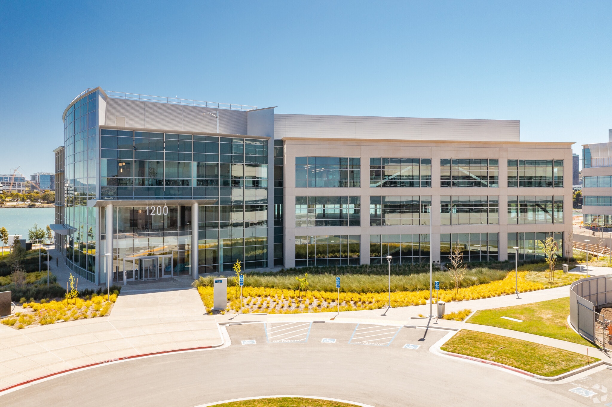 1200 Sierra Point Pky, Brisbane, CA for lease Primary Photo- Image 1 of 5