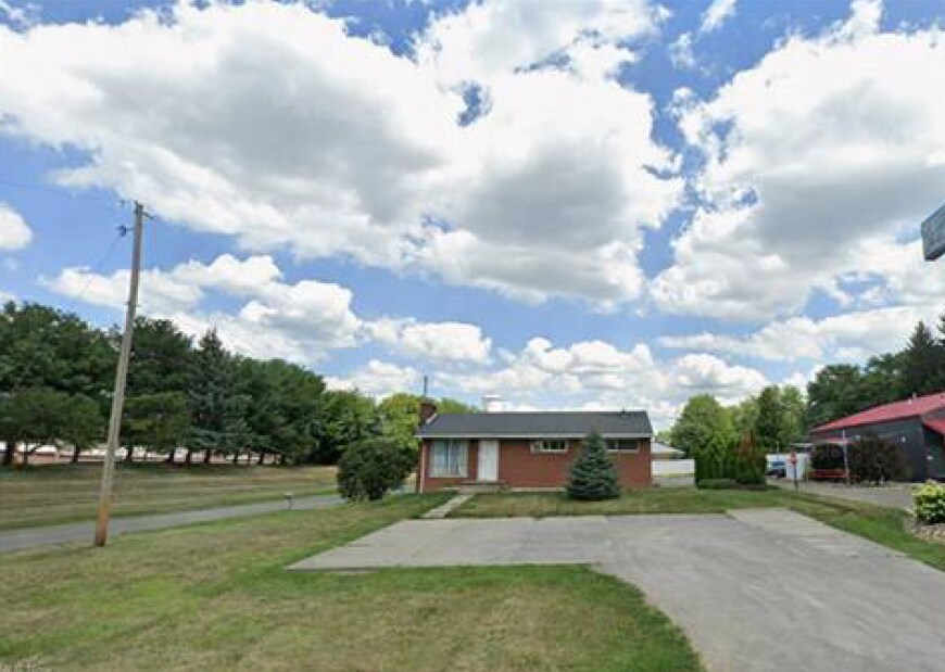 2150 Beechwood Ave, Alliance, OH for sale Primary Photo- Image 1 of 2