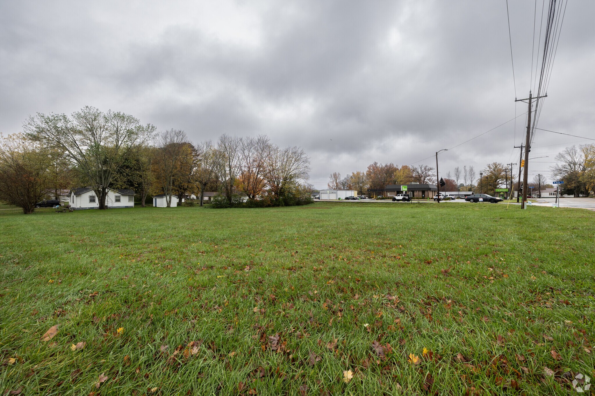 8 S Walnut St, Hohenwald, TN à vendre Photo principale- Image 1 de 1