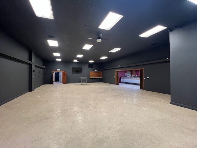 8548 Lankershim Blvd, Sun Valley, CA à vendre - Photo intérieure - Image 2 de 15