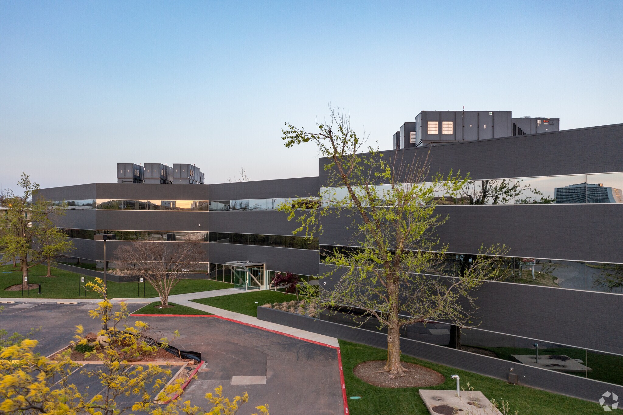 5600 N May Ave, Oklahoma City, OK à louer Photo principale- Image 1 de 7