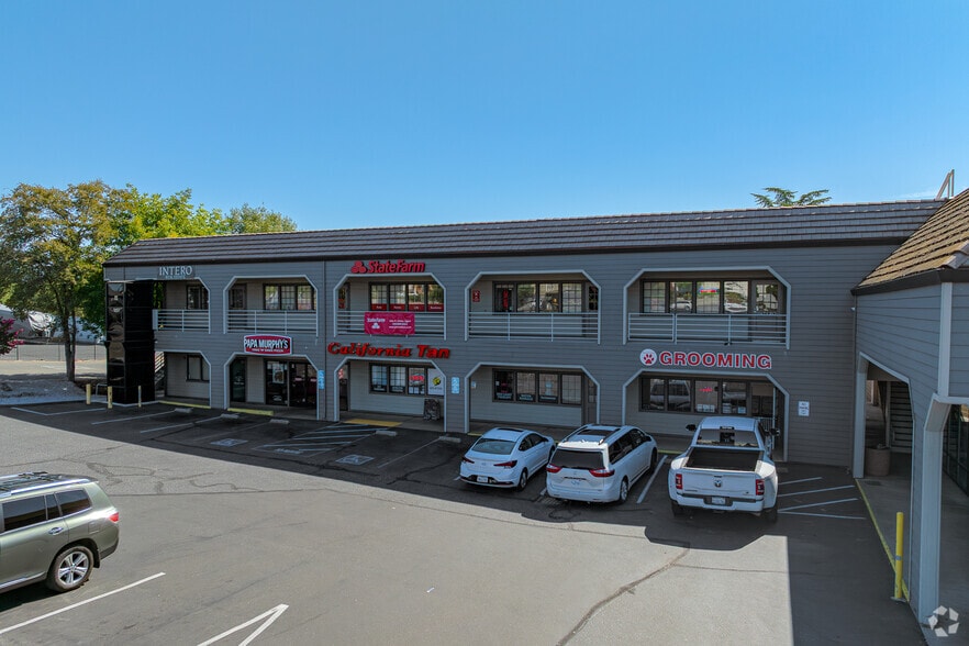 2560-2576 Grass Valley Hwy, Auburn, CA for sale - Building Photo - Image 2 of 23