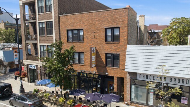 More details for 3124 N Broadway, Chicago, IL - Retail for Sale
