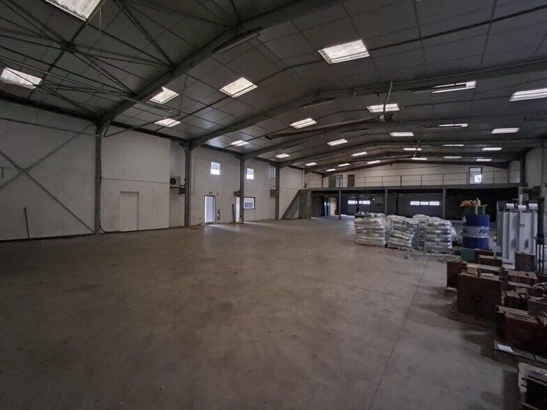 Flex in CIVRIEUX-D'AZERGUES for sale - Interior Photo - Image 3 of 7