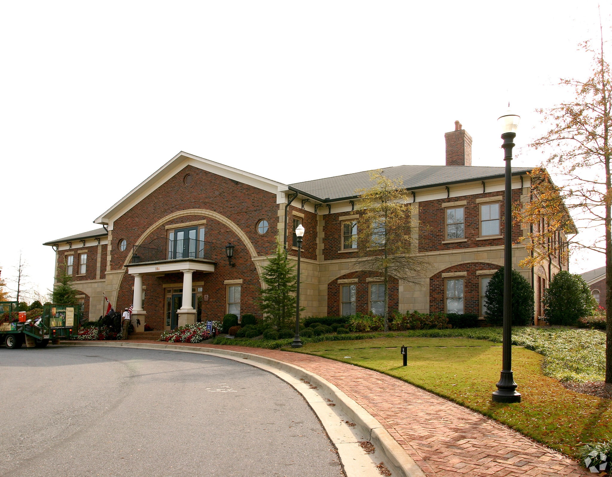 5400 Laurel Springs Pky, Suwanee, GA à louer Photo principale- Image 1 de 9