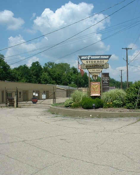 1073 N Main St, Franklin, OH for sale - Primary Photo - Image 1 of 1