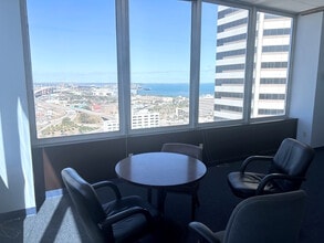 711 N Carancahua St, Corpus Christi, TX for lease Interior Photo- Image 2 of 4