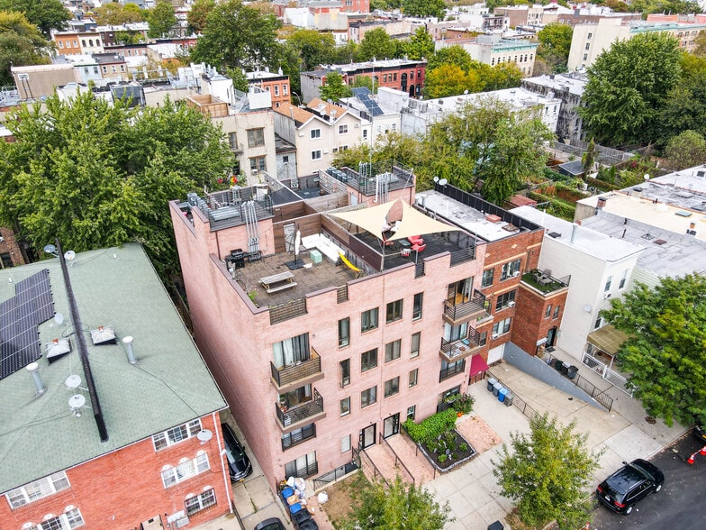 199-201 Chauncey St, Brooklyn, NY à vendre - Photo du bâtiment - Image 2 de 38