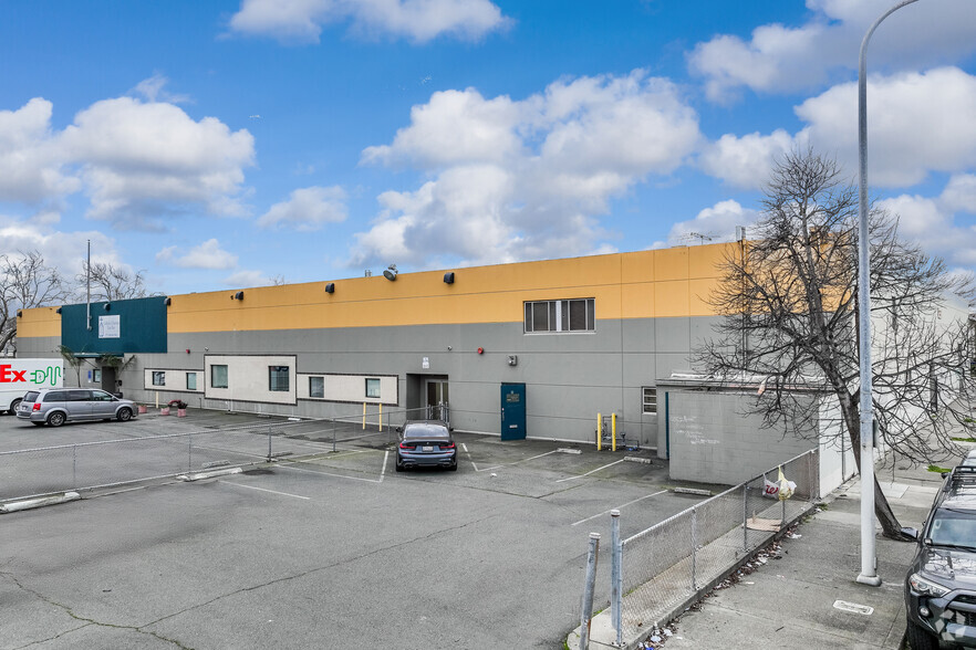 217 Harbour Way, Richmond, CA for lease - Building Photo - Image 2 of 7