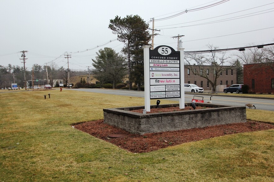 55 Concord St, North Reading, MA for lease - Building Photo - Image 3 of 12
