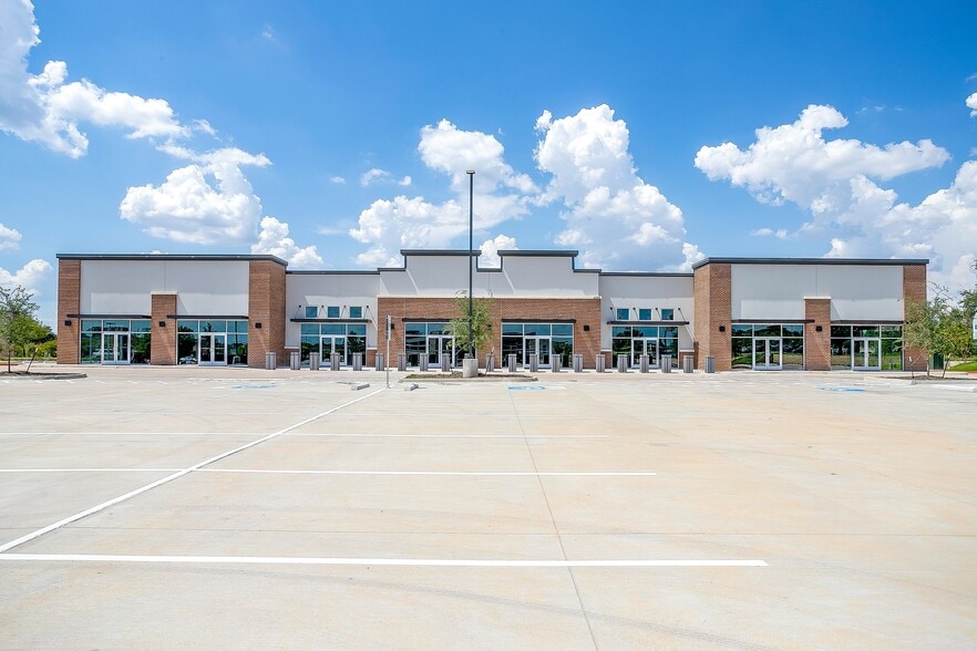 4004 E US Highway 377, Granbury, TX à louer - Photo du bâtiment - Image 3 de 19