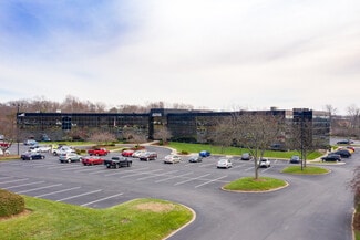 Plus de détails pour 10400 Linn Station Rd, Louisville, KY - Bureau à louer