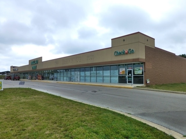 22 W Newell Rd, Danville, IL for lease - Building Photo - Image 3 of 4