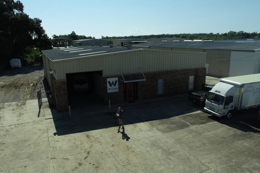 2708 S Ruby Ave, Gonzales, LA à louer - Photo du bâtiment - Image 2 de 13