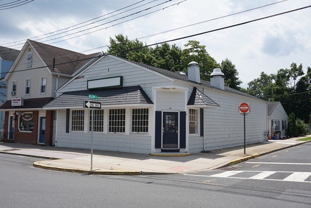 22 W Railroad Ave, Jamesburg, NJ for sale - Building Photo - Image 1 of 1