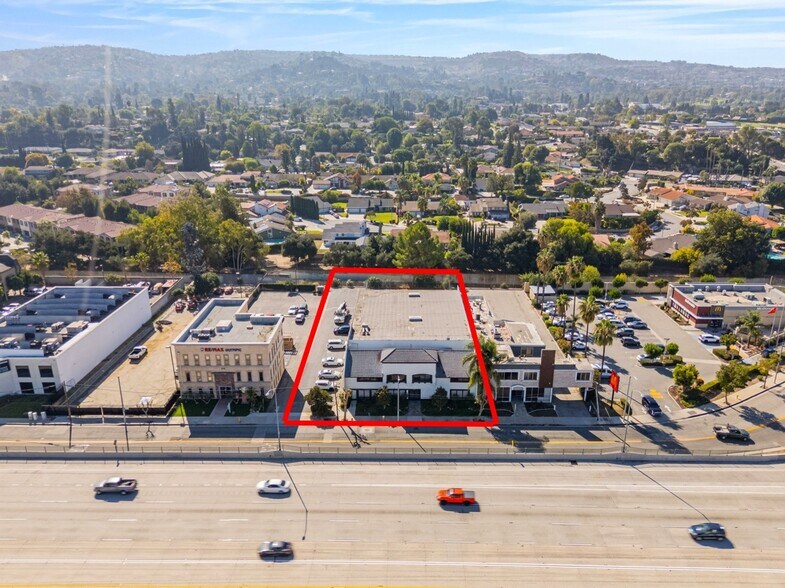 3106 E Garvey Ave, West Covina, CA à vendre - Photo du bâtiment - Image 2 de 60