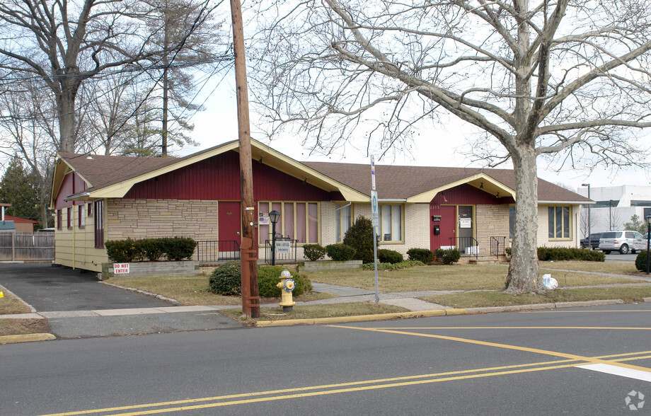 2305 N Wood Ave, Roselle, NJ for lease - Building Photo - Image 2 of 23