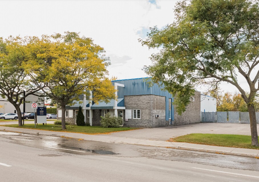 28-30 Boul De La Seigneurie E, Blainville, QC for sale Building Photo- Image 1 of 1