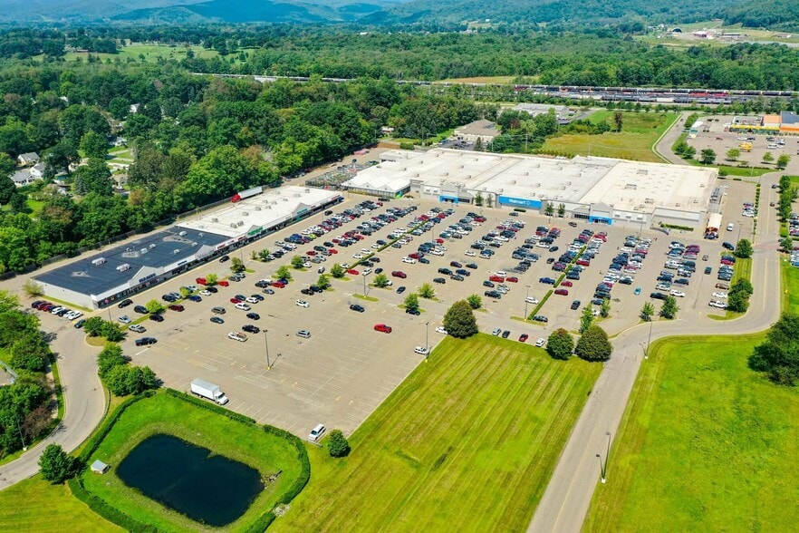 133 Independence Dr, Olean, NY à vendre - Photo du bâtiment - Image 3 de 17