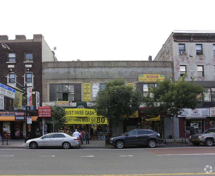 316-320 Livingston St, Brooklyn, NY for lease - Building Photo - Image 2 of 2