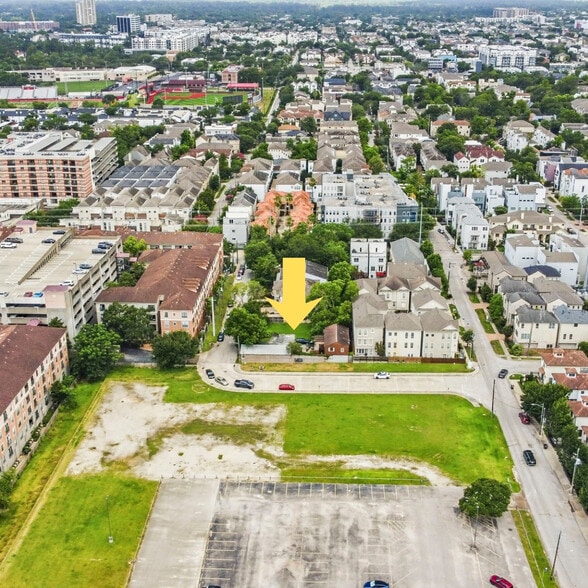 4018 Dickson St, Houston, TX for sale - Building Photo - Image 2 of 10
