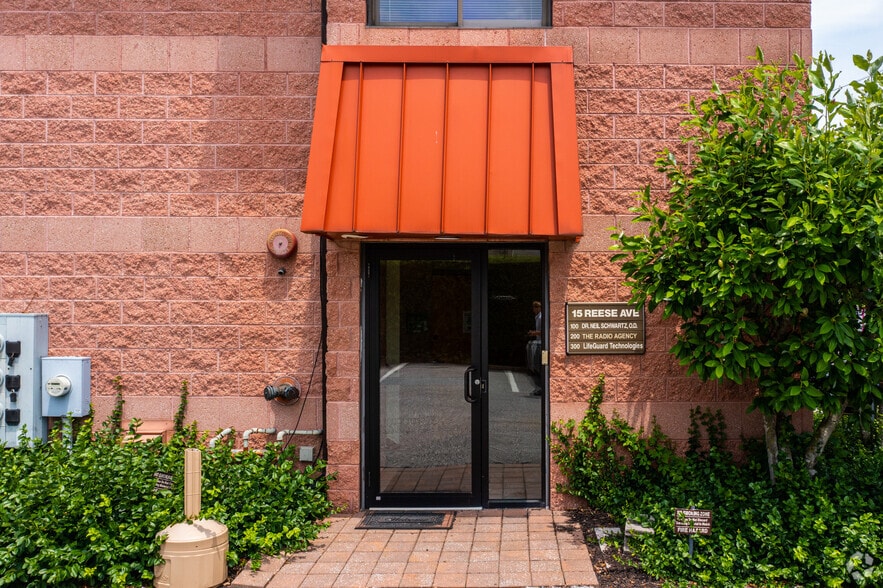 15 Reese Ave, Newtown Square, PA for lease - Building Photo - Image 3 of 4