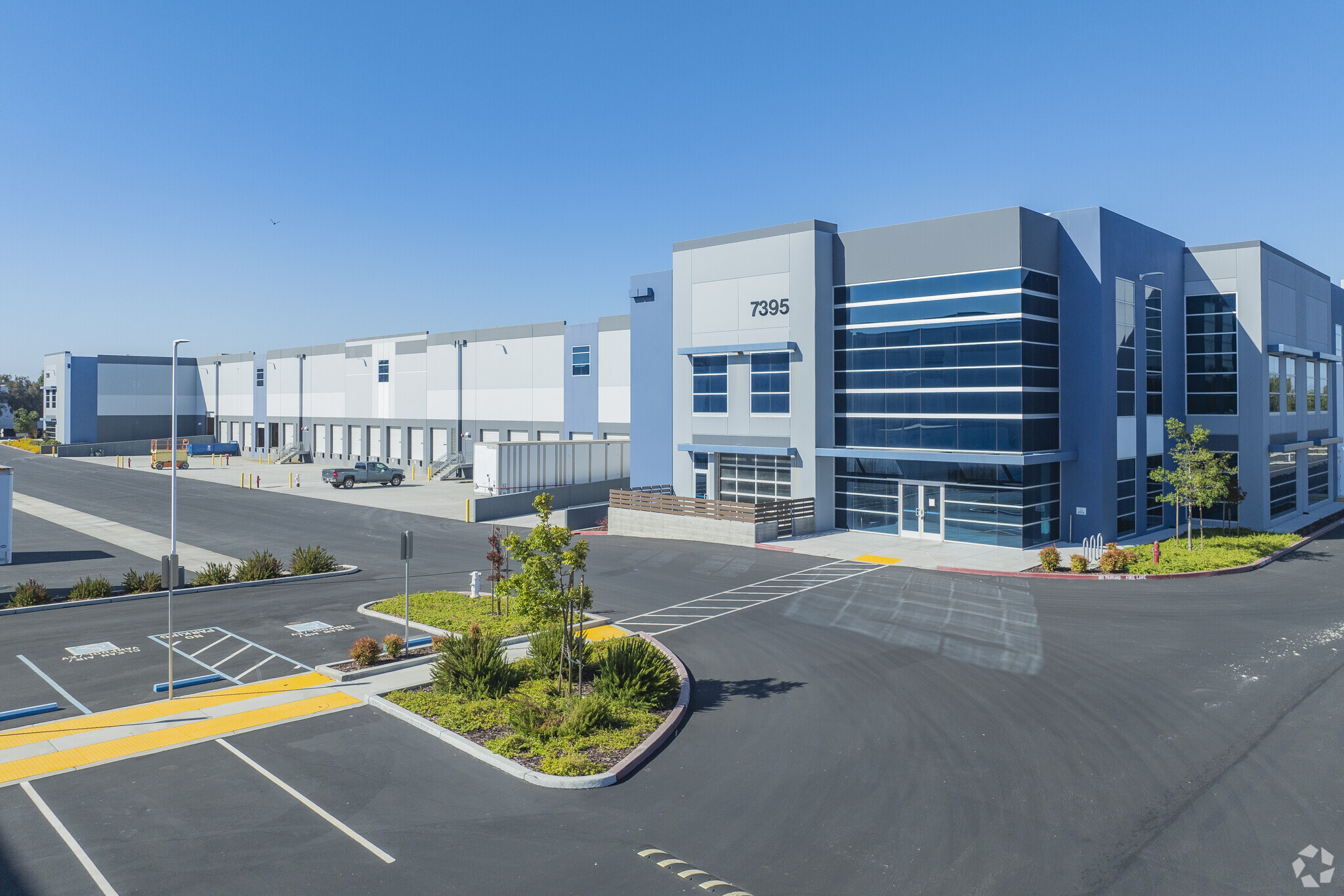 7395 Morton Ave, Newark, CA for lease Primary Photo- Image 1 of 13