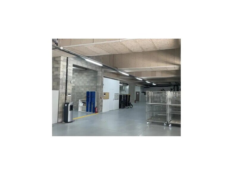 Flex dans Paris à louer - Photo intérieure - Image 2 de 40