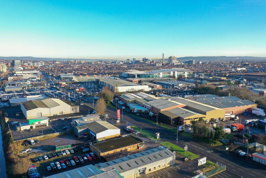 39 Boucher Rd, Belfast à vendre - Photo du bâtiment - Image 2 de 3