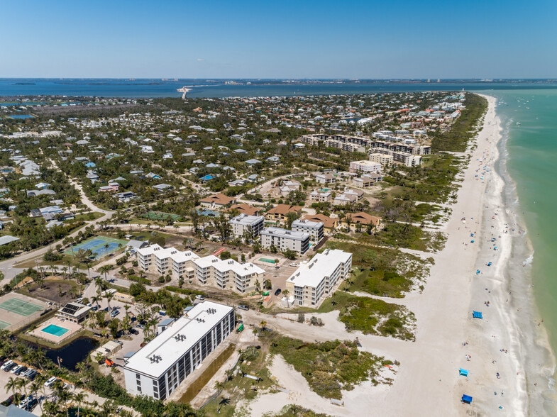 610 Donax St, Sanibel, FL for sale - Building Photo - Image 3 of 36