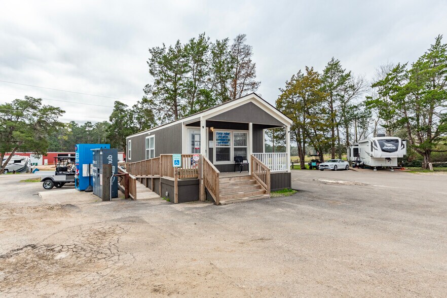 11400 Thousand Trl, Willis, TX à vendre - Photo du bâtiment - Image 2 de 41