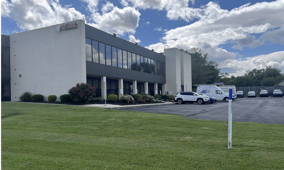 1314 Edwin Miller Blvd, Martinsburg, WV for lease - Building Photo - Image 2 of 16