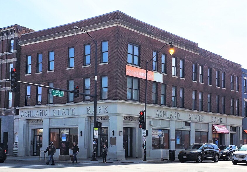 1800 S Ashland Ave, Chicago, IL à louer - Photo du bâtiment - Image 3 de 9
