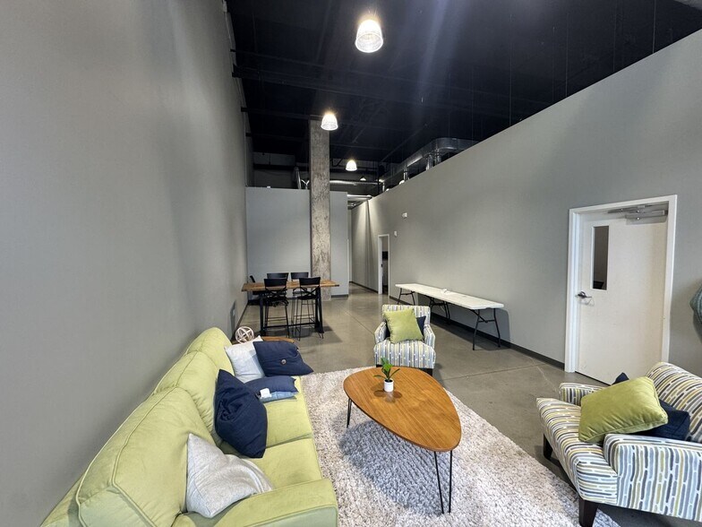 740 Michigan St NE, Grand Rapids, MI à louer - Photo intérieure - Image 2 de 7