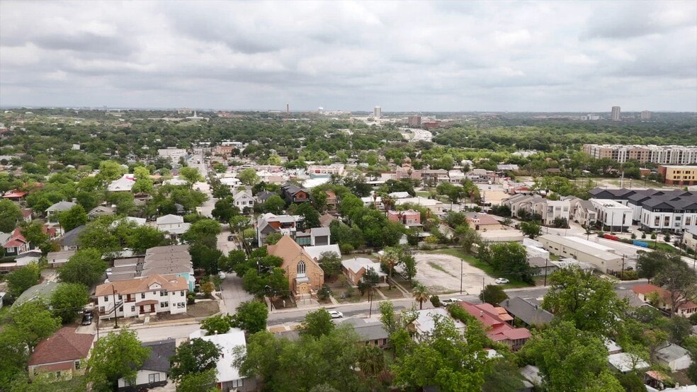 611 E Myrtle St, San Antonio, TX for sale - Commercial Listing Video - Image 2 of 24