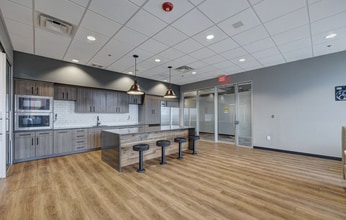 6740 Rock Spring Rd, Wilmington, NC à louer Photo intérieure- Image 1 de 7