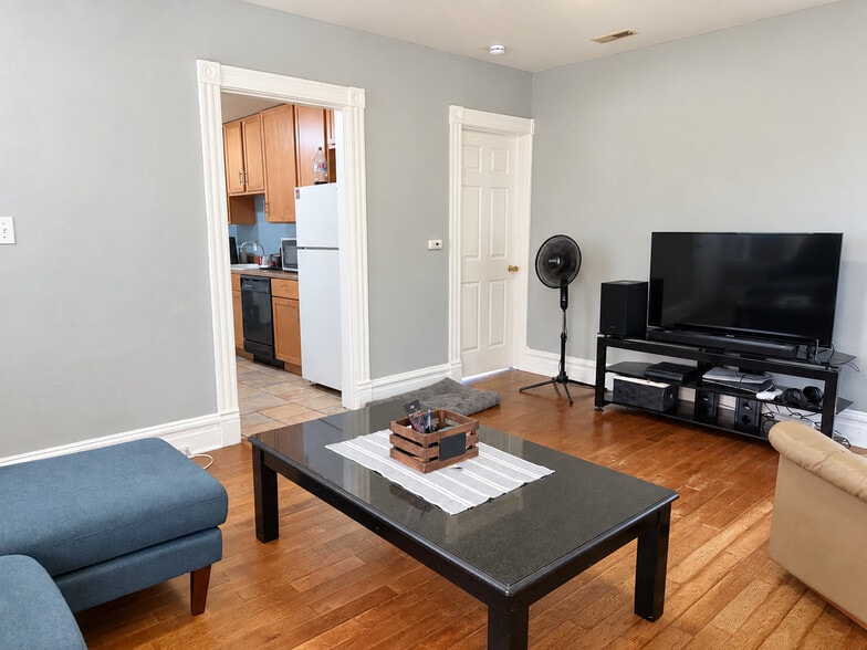 4500 Virginia Ave, Saint Louis, MO for sale - Building Photo - Image 3 of 9