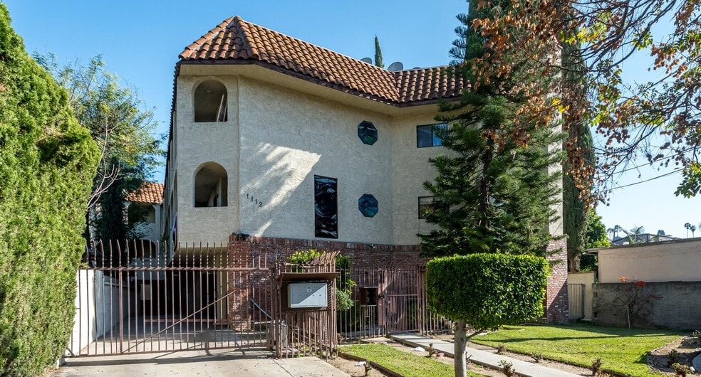 1112 S Adams St, Glendale, CA for sale - Primary Photo - Image 1 of 17