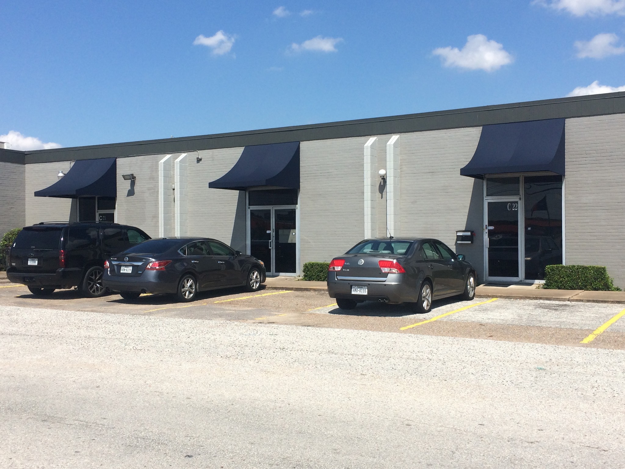 4800 W 34th St, Houston, TX for lease Building Photo- Image 1 of 4