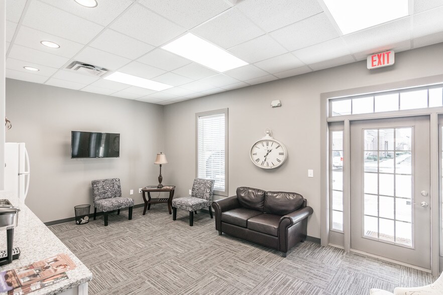 111 Imperial Blvd, Hendersonville, TN à louer - Photo intérieure - Image 3 de 13