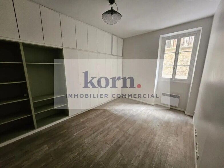 Bureau dans Paris à vendre - Photo du bâtiment - Image 3 de 9