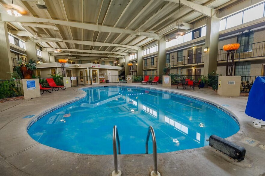 3202 1st St, Woodward, OK à vendre - Photo du bâtiment - Image 3 de 10