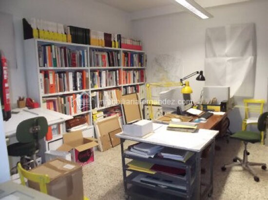 Commerce de détail dans Cáceres, Cáceres à louer - Photo du bâtiment - Image 3 de 11