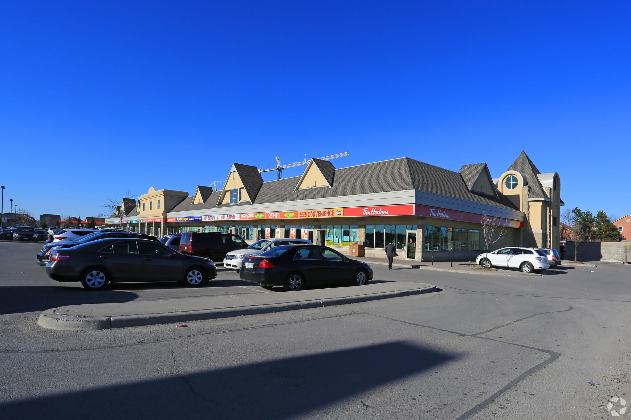 8750 Bayview Ave, Richmond Hill, ON à vendre Photo principale- Image 1 de 1