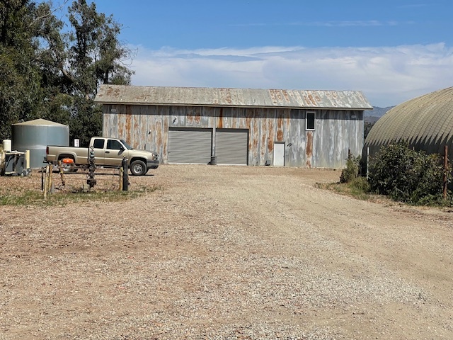 913 Shell Road Rd, Santa Paula, CA for lease - Building Photo - Image 1 of 9