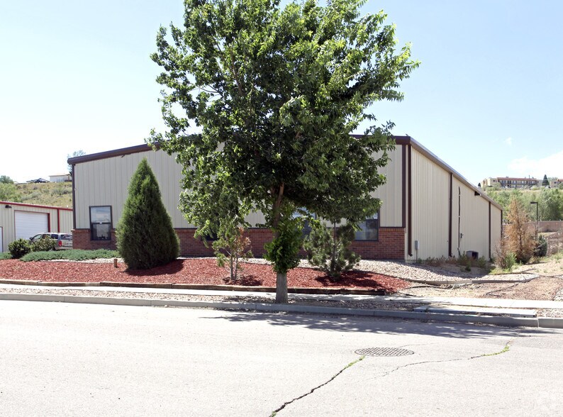 2255 Spectra Dr, Colorado Springs, CO à vendre - Photo du bâtiment - Image 2 de 2