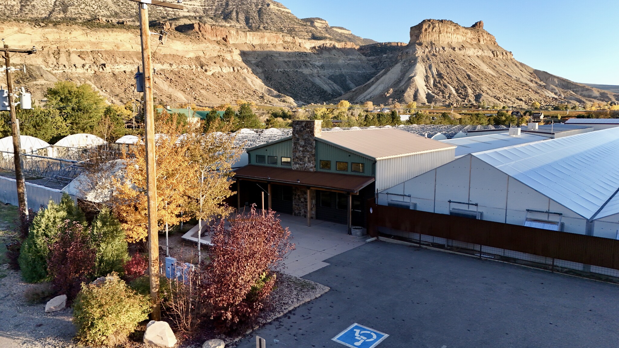 1043 N River Rd, Palisade, CO for lease Interior Photo- Image 1 of 6