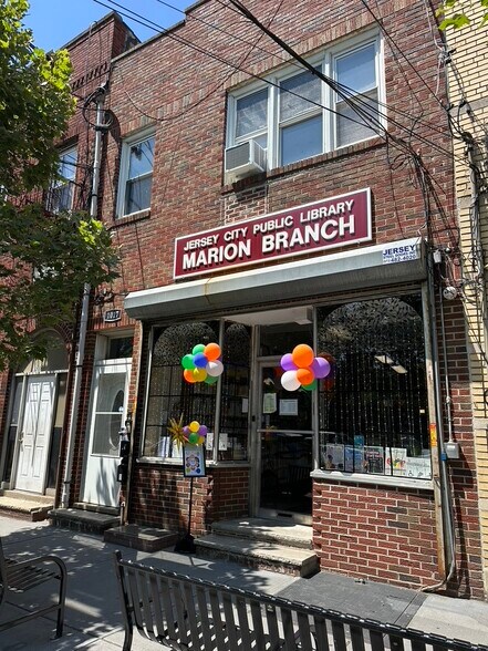 1017 Westside Ave, Jersey City, NJ à vendre - Photo du bâtiment - Image 1 de 21