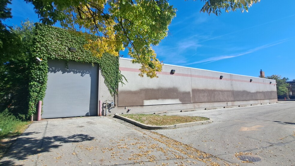 344 E 63rd St, Chicago, IL à vendre - Photo du bâtiment - Image 3 de 17