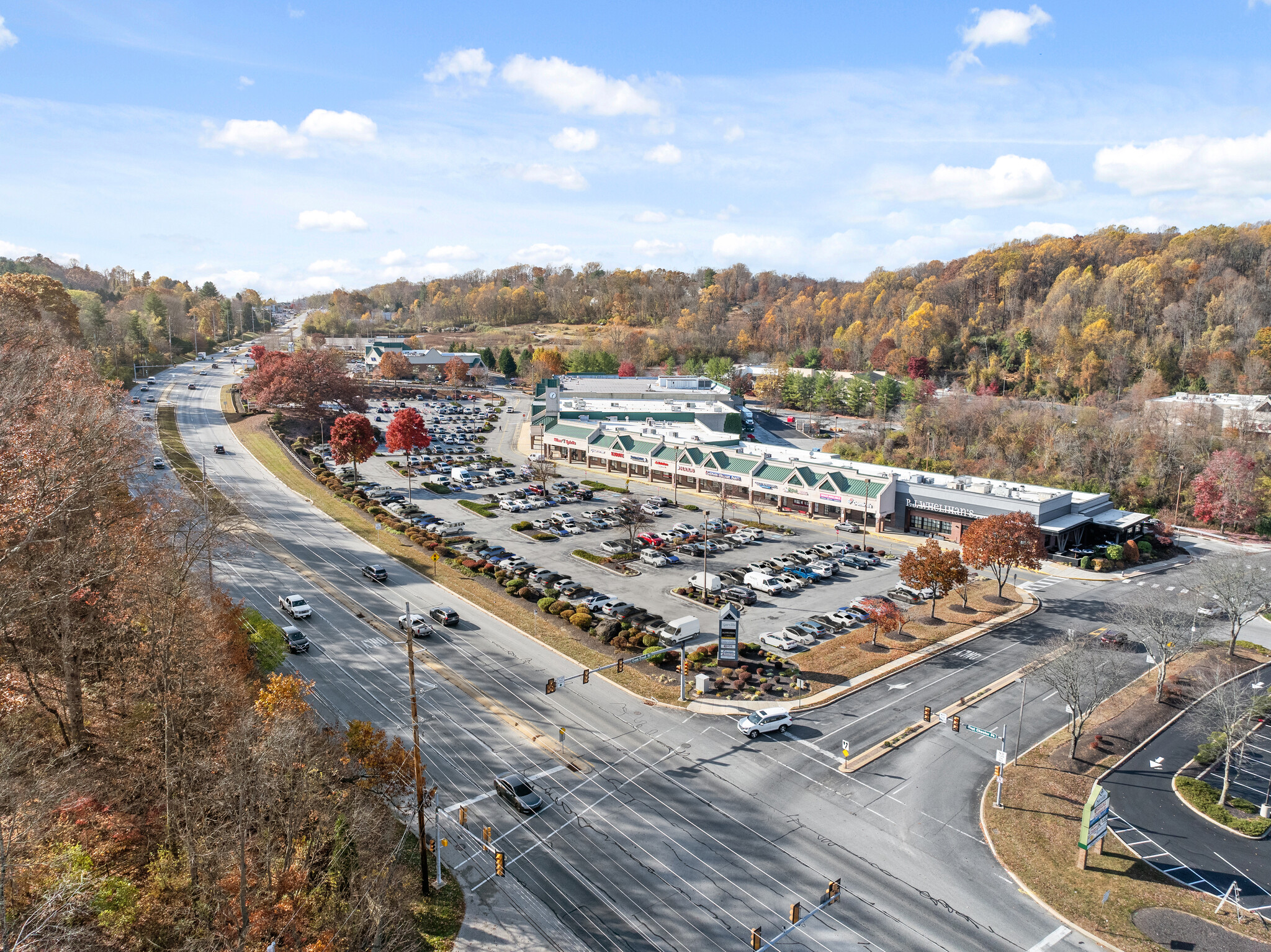 4855 West Chester Pike, Newtown Square, PA for lease Building Photo- Image 1 of 33